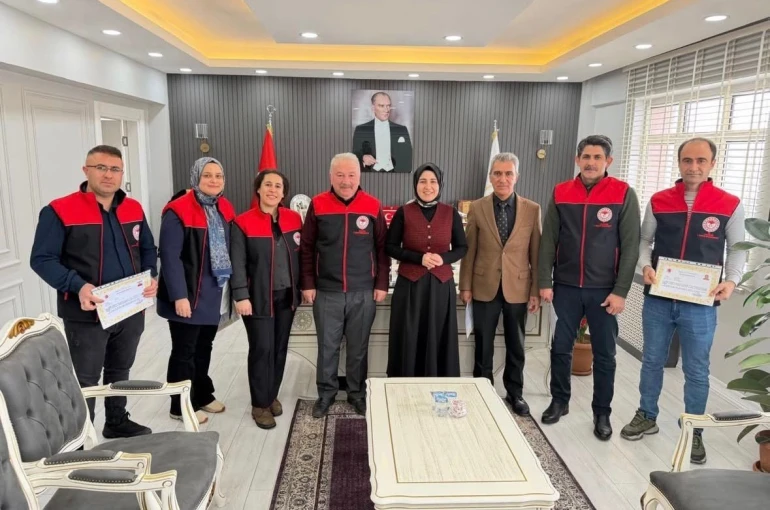 Taşlıçay’da sahipli köpeklerin dijital kimliklendirme çalışmaları tamamlandı