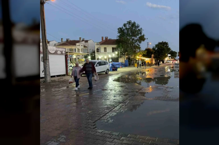 Tatil beldesi değil çamur deryası
