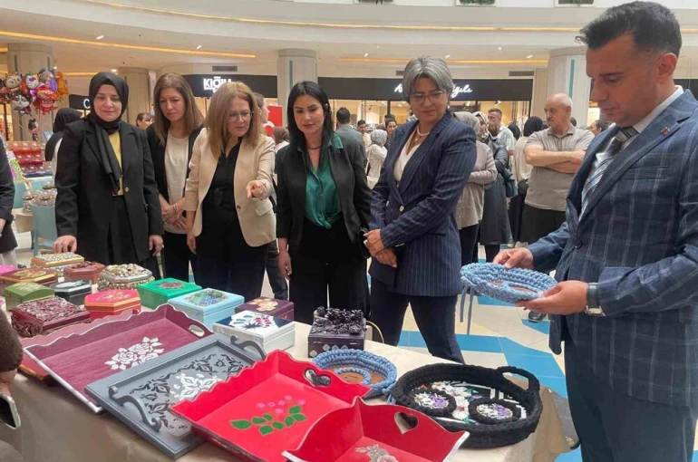 Tatlı keşifler projesi ile çocukların hayalleri sergiye dönüştü