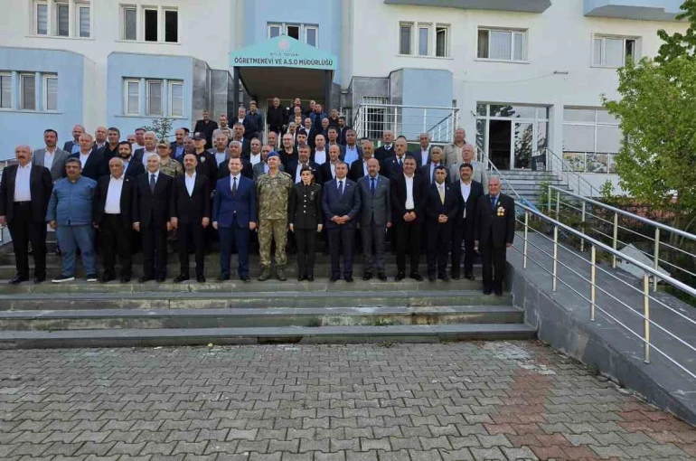 Tatvan’da bayramlaşma programı gerçekleştirildi