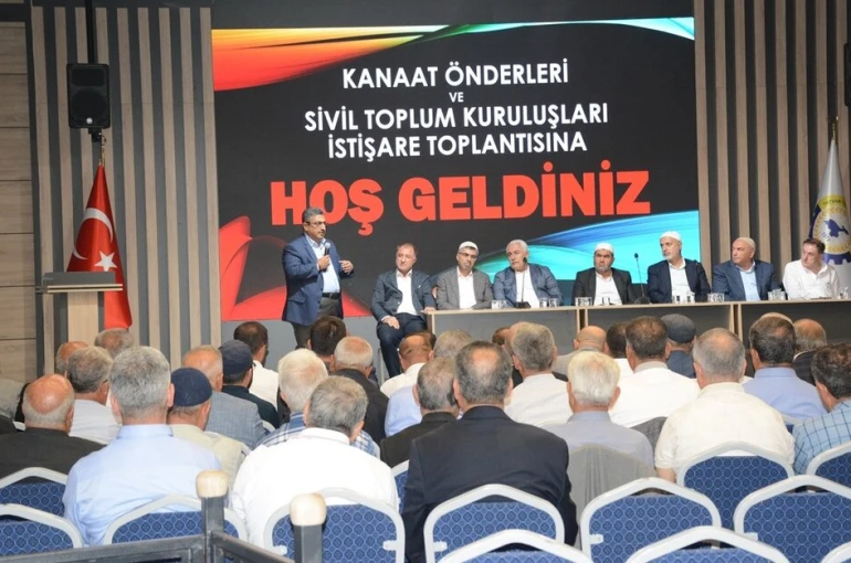 Tatvan’ın ileri gelenleri toplumsal olayların çözümü için toplandı