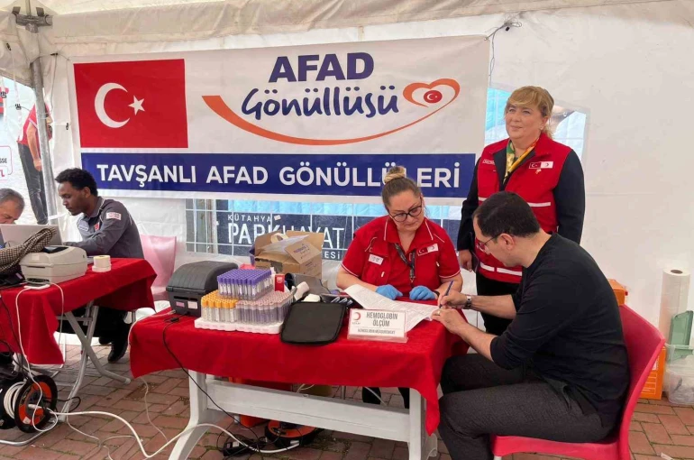 Tavşanlı Kaymakamı Özdemir’den 11’inci kan bağışı