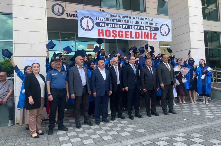 Tavşanlı TUBİF’te görkemli mezuniyet