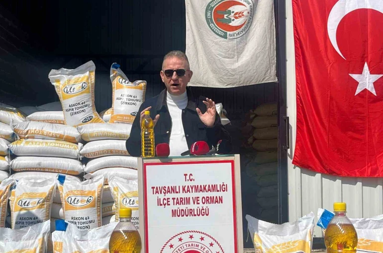 Tavşanlı’da 114 çiftçiye yüzde 75 hibeli Aspir tohum desteği