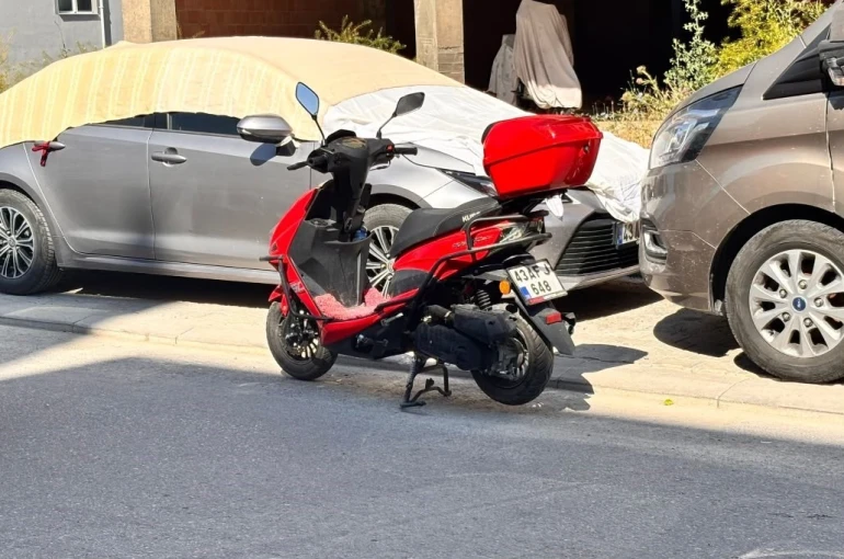 Tavşanlı’da motosiklet devrildi: 1 yaralı