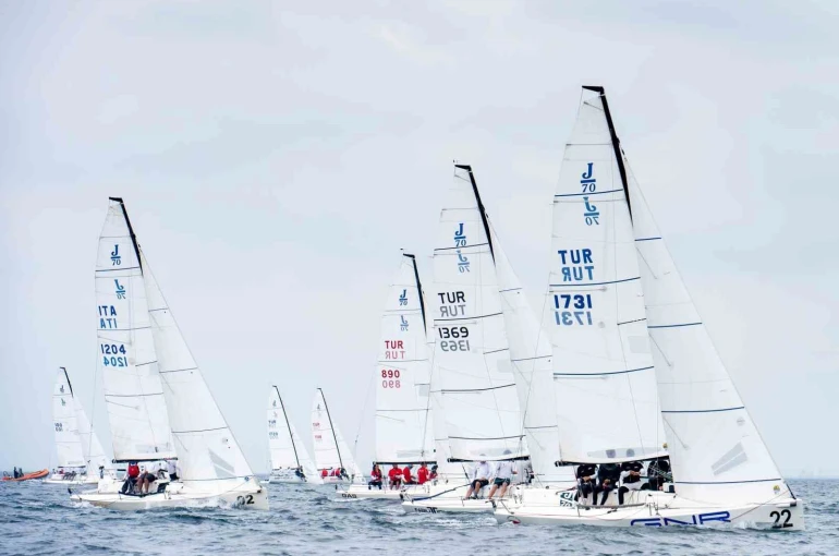 TAYK-Eker Olympos Regatta’da J70 etabı tamamlandı