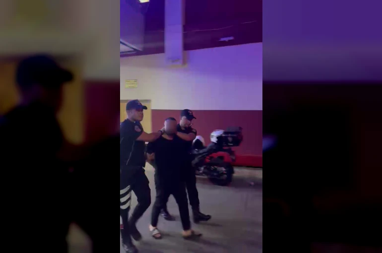Taziye evinde husumetlilerini tabancayla kovalayan şüpheli gözaltına alındı