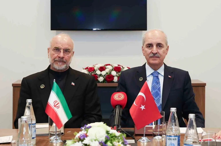 TBMM Başkanı Kurtulmuş, Bakü’de İran Meclis Başkanı Galibaf ile görüştü