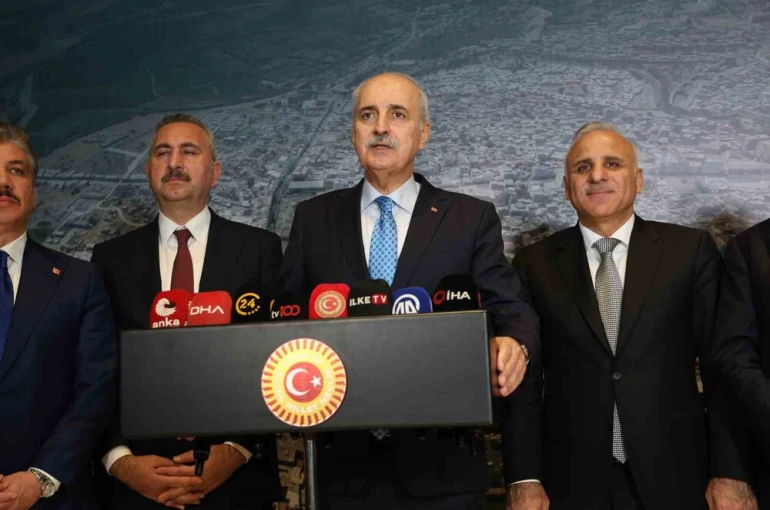 TBMM Başkanı Kurtulmuş: "Komisyon, anayasa değiştirmek için kurulmuş bir komisyon değildir"