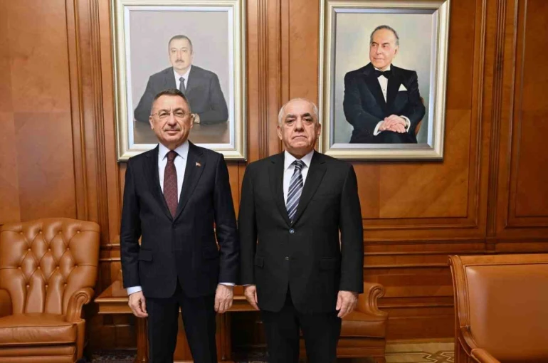 TBMM Dışişleri Komisyonu Başkanı Oktay, Azerbaycan Başbakanı Asadov ile bir araya geldi