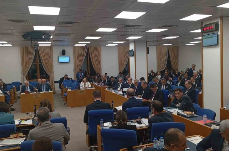 TBMM Plan ve Bütçe Komisyonu’nda ‘Kürt illeri’ tartışması