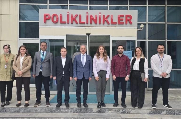 Tekin, Kemah Devlet Hastanesi’nde çalışmaları inceledi