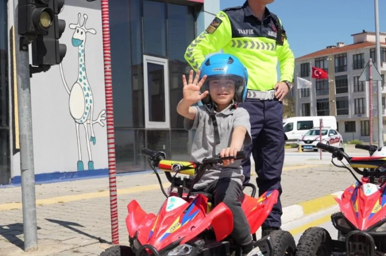 Tekirdağ’da 16 bin öğrenciye uygulamalı trafik eğitimi 