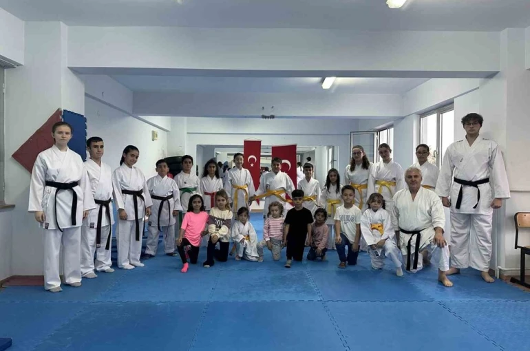 Tekirdağ’da geleceğin karatecileri yetişiyor