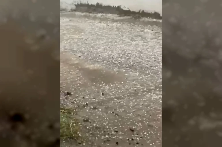 Tekirdağ’da sağanak ve dolu etkili oldu : Yollar göle döndü, ulaşım aksadı