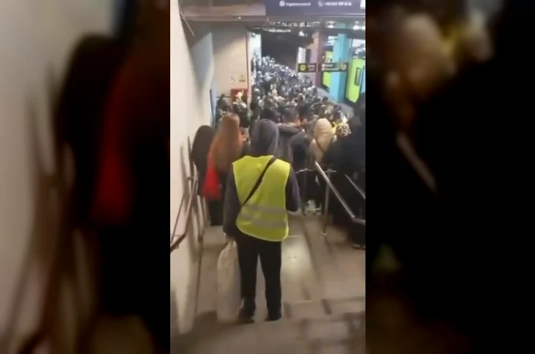 Tellere takılan poşet, Bursa’da binlerce kişiyi yolda bıraktı