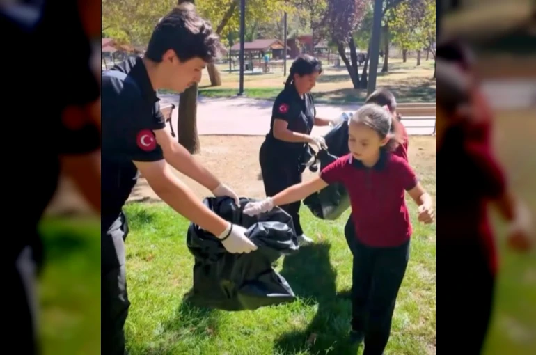 Temiz bir Kütahya için çöp toplama etkinliği düzenlendi