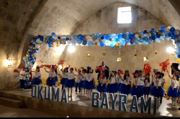 Tercan’da miniklerin okuma bayramı coşkusu
