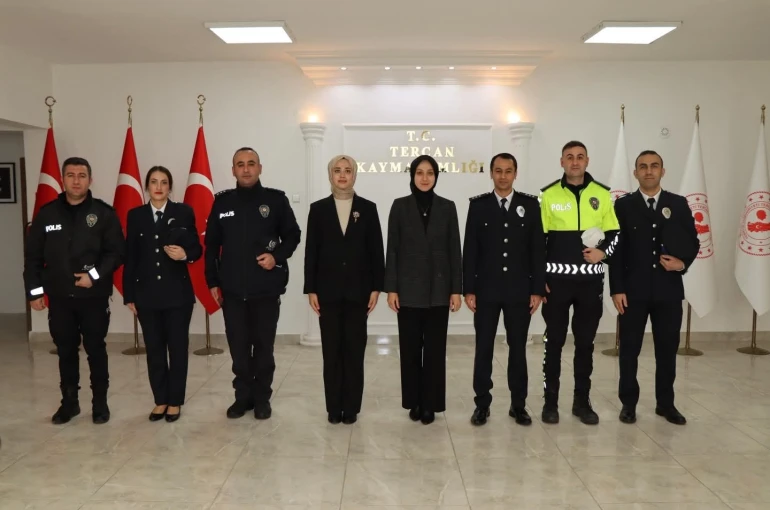 Tercan’da Polis Haftası etkinlikleri kapsamında ziyaretler gerçekleştirildi