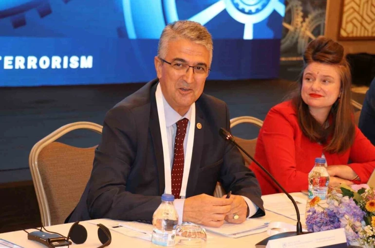 Terörizm ve organize suç arasındaki bağlantı Kamil Aydın başkanlığında masaya yatırıldı 