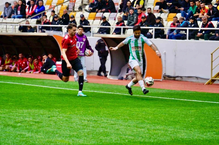 TFF 3. Lig: Malatya Yeşilyurtspor: 6 - Karaköprü Belediye Spor: 2