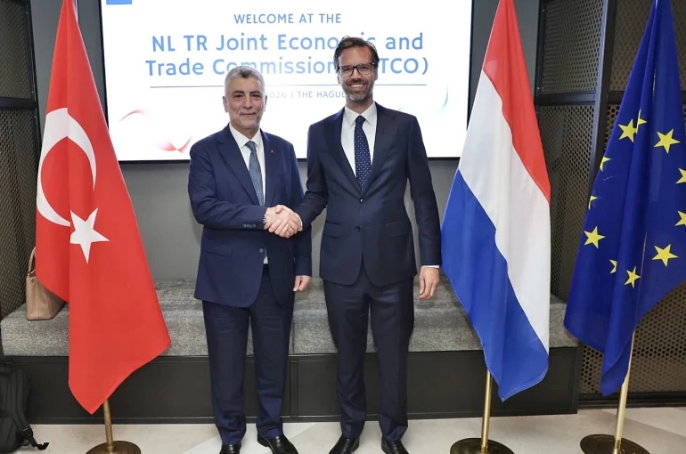 Ticaret Bakanı Bolat, Hollanda’da
