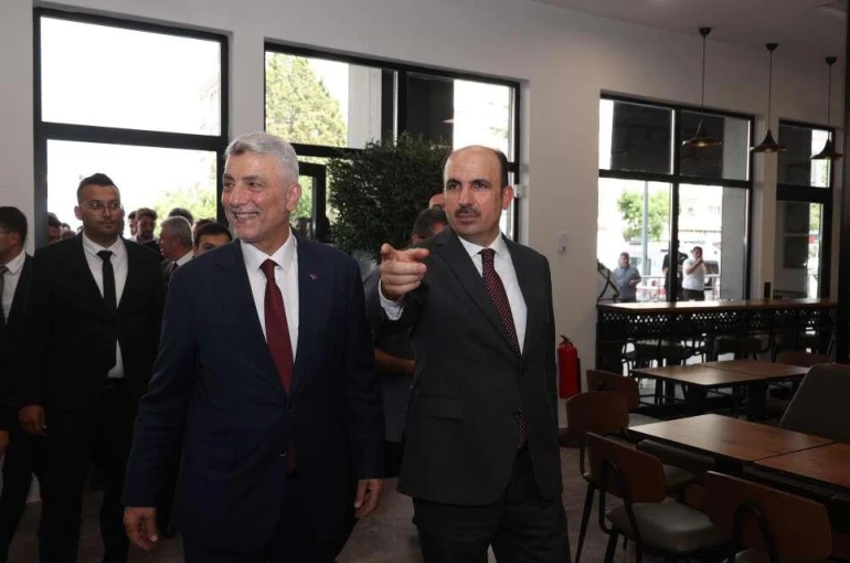 Ticaret Bakanı’ndan Konya’nın en büyük Gençlik Kampüsüne ziyaret