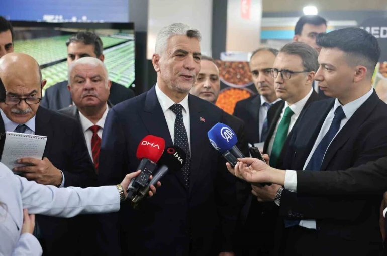 Ticaret Bakanı Ömer Bolat, ‘Bağdat Türk İhraç Ürünleri Fuarı’nın açılışına katıldı