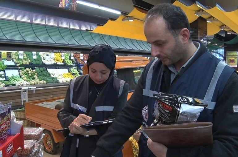 Ticaret Bakanlığı’ndan asgari ücret artışı ve yılbaşı alışverişi kapsamında fahiş fiyat denetimi