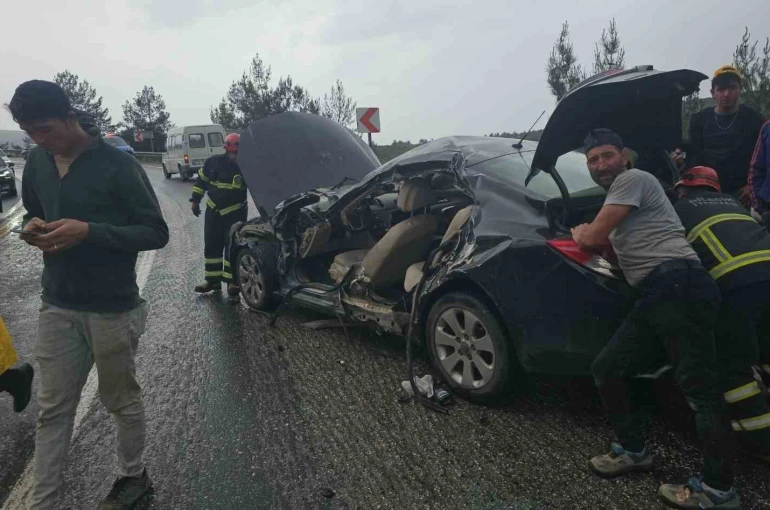 Tır ile otomobil çarpıştı: 1 yaralı