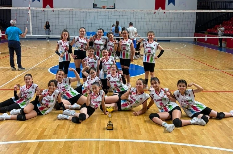 TKİ Tavşanlı Linyitspor’un voleybol başarısı