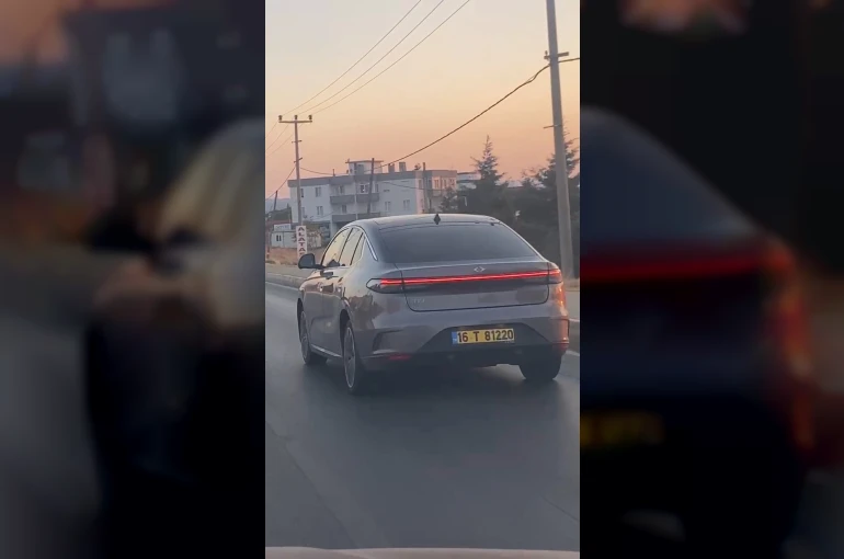 TOGG’un yeni sedan modeli T10F Ayvalık’ta seyir halinde görüntülendi