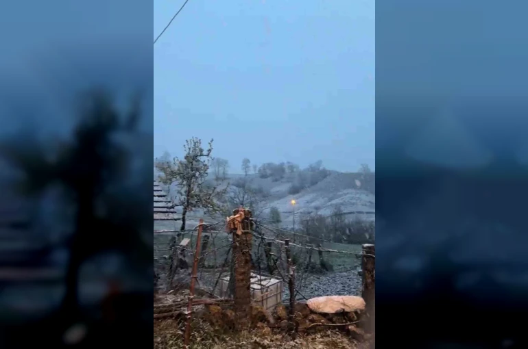 Tokat’ta bahar mevsiminde kar sürprizi