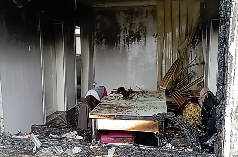 Tokat’ta yanan ev kullanılmaz hale geldi