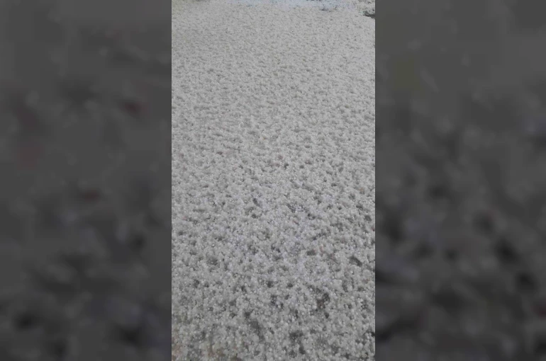 Tomarza’da dolu etkili oldu