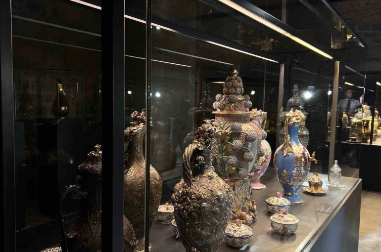 Topkapı Sarayı’nda Şerbethane 452 eserle ziyaretçilerine kapılarını açtı
