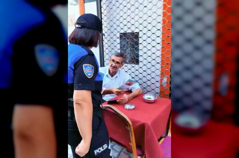 Toplum destekli polislik ekiplerinden esnafa güvenlik bilgilendirmesi 