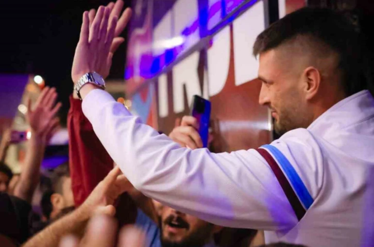 Trabzonspor taraftarından takıma destek