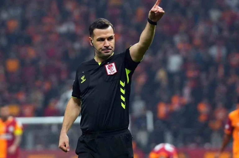 Trabzonspor’da Benjamin Bouchouari kırmızı kart gördü