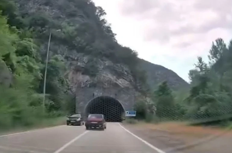 Trafiği tehlikeye atan sürücüye 44 bin TL ceza kesildi
