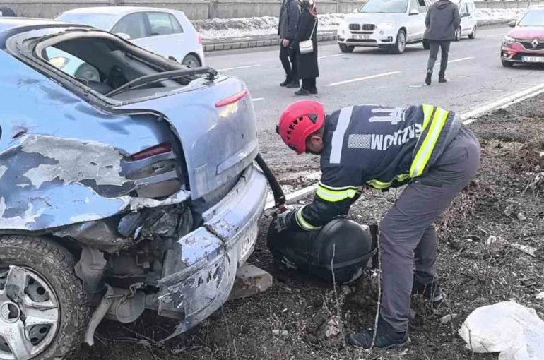 Trafik kazası sonrası araçtan kopan LPG tankı korku dolu anlar yaşattı