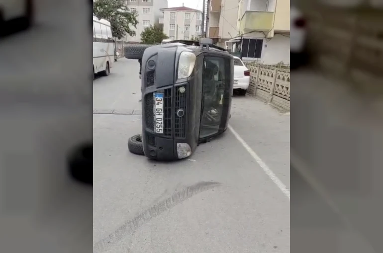 Trafik kazasında otomobil devrildi: 1 kişi yaralandı