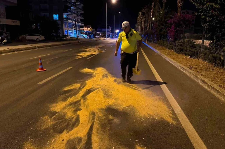 Trafik polisinden örnek davranış