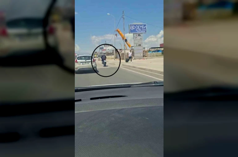 Trafikte tek teker yaparak ilerleyen sürücüye 46 bin TL ceza