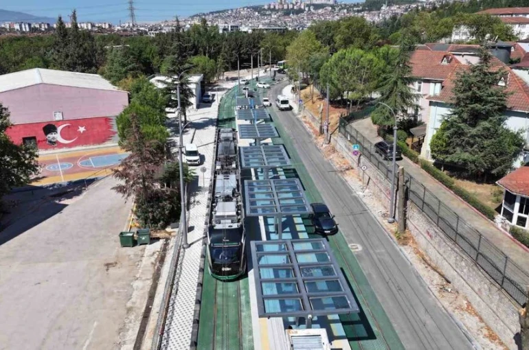 Tramvay hattı bölgeye nefes aldırdı