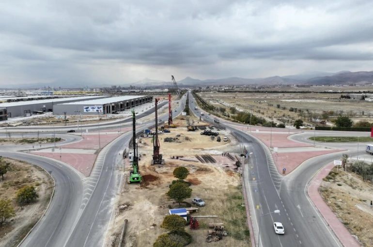Tramvay Hattı Çalışması Kapsamında Tümosan Kavşağı’nda Yol Genişletme Çalışması Başladı