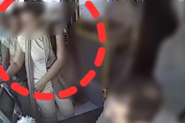 Tramvayda yankesicilik yapan 2 şüpheli tutuklandı