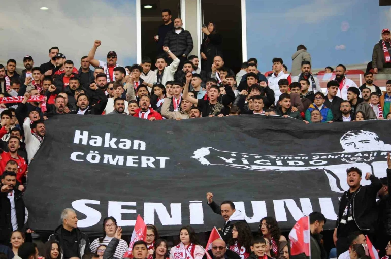 Trendyol 1. Lig: Özbelsan Sivasspor: 1 - Esenler Erokspor: 3