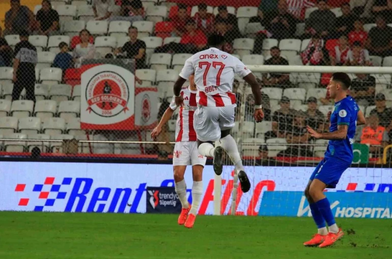 Trendyol Süper Lig: Antalyaspor: 2 - Çaykur Rizespor: 5 (Maç sonucu)