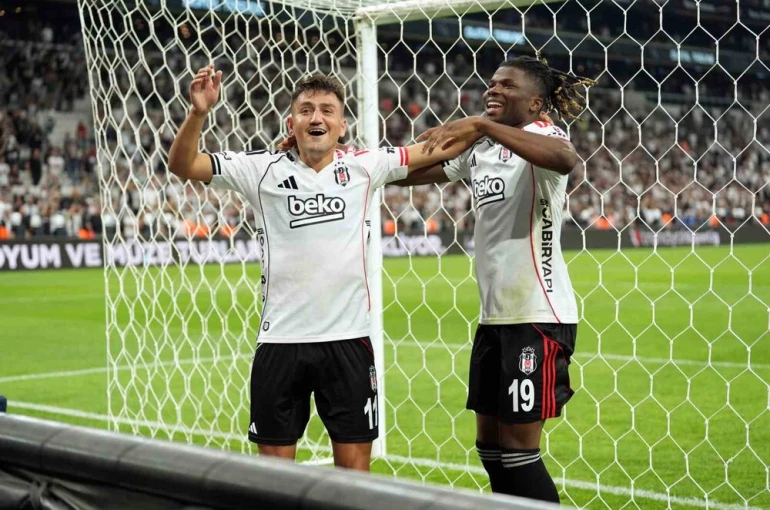 Trendyol Süper Lig: Beşiktaş: 2 - Rams Başakşehir: 1 (Maç sonucu)